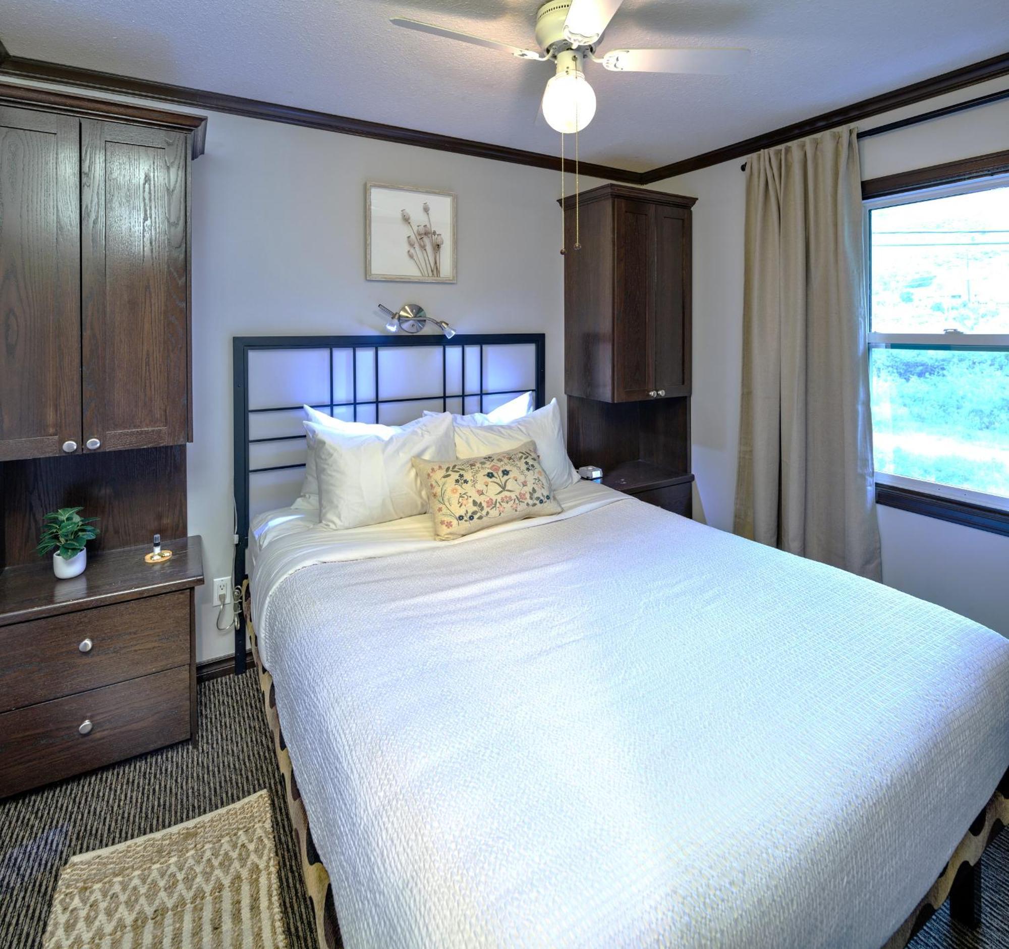Lakeside Villa & Nordic Spa Penticton Ngoại thất bức ảnh